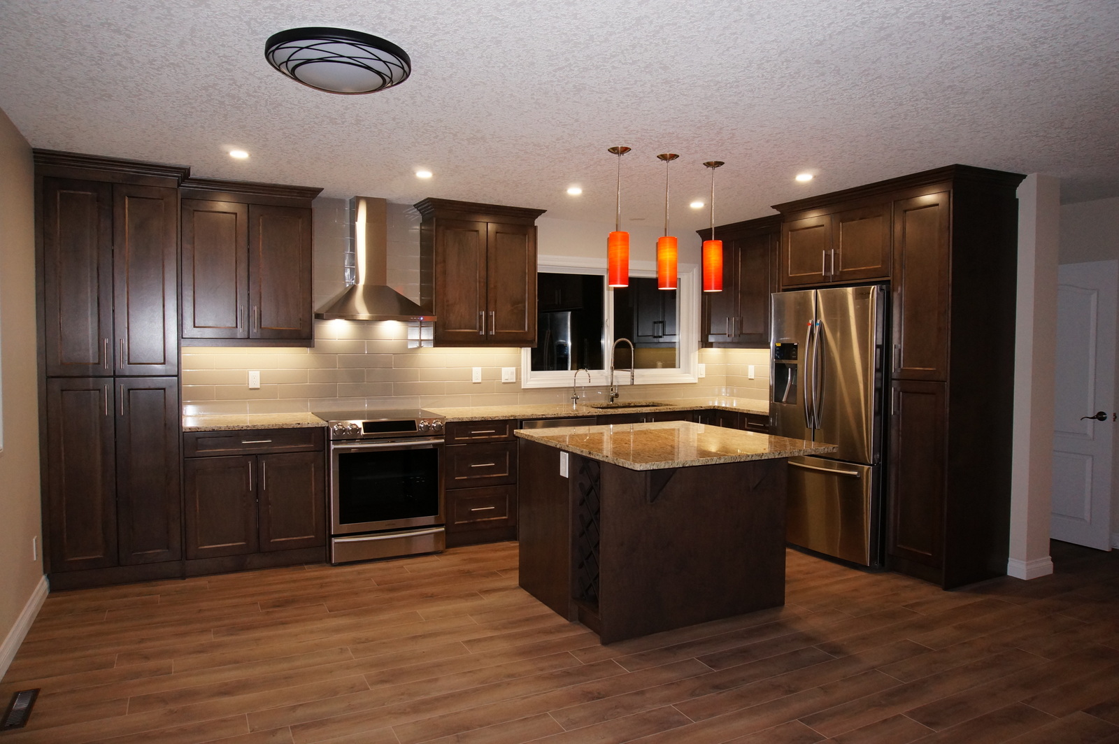 Niko Reno LTD photo 6